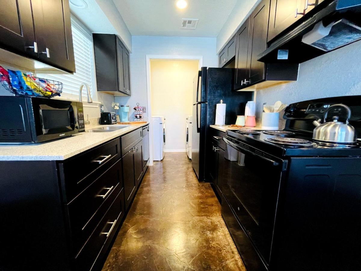 Evie'S Campus-Close 2 Bedroom Luxury Oklahoma City Kültér fotó